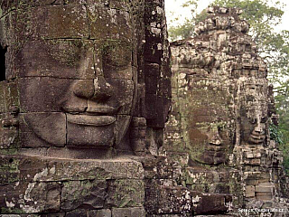 Video z chrámové komplexu Angkor v Kambodži