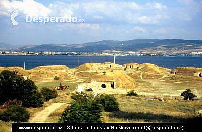 Bunkry na pobřeží poloostrova Gallipoli (Turecko)