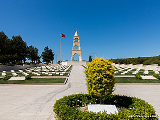 Gallipoli - válečný pomník u Dardanel