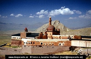 Pohádkový kurdský palác Ishak Pasha (Turecko)