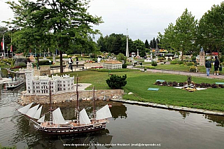 Zmenšený svět v parku Minimundus v Klagenfurtu (Rakousko)