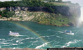 Niagarské vodopády (Kanada)