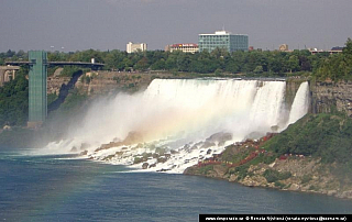 Niagarské vodopády (Kanada)