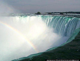 Niagarské vodopády (Kanada)